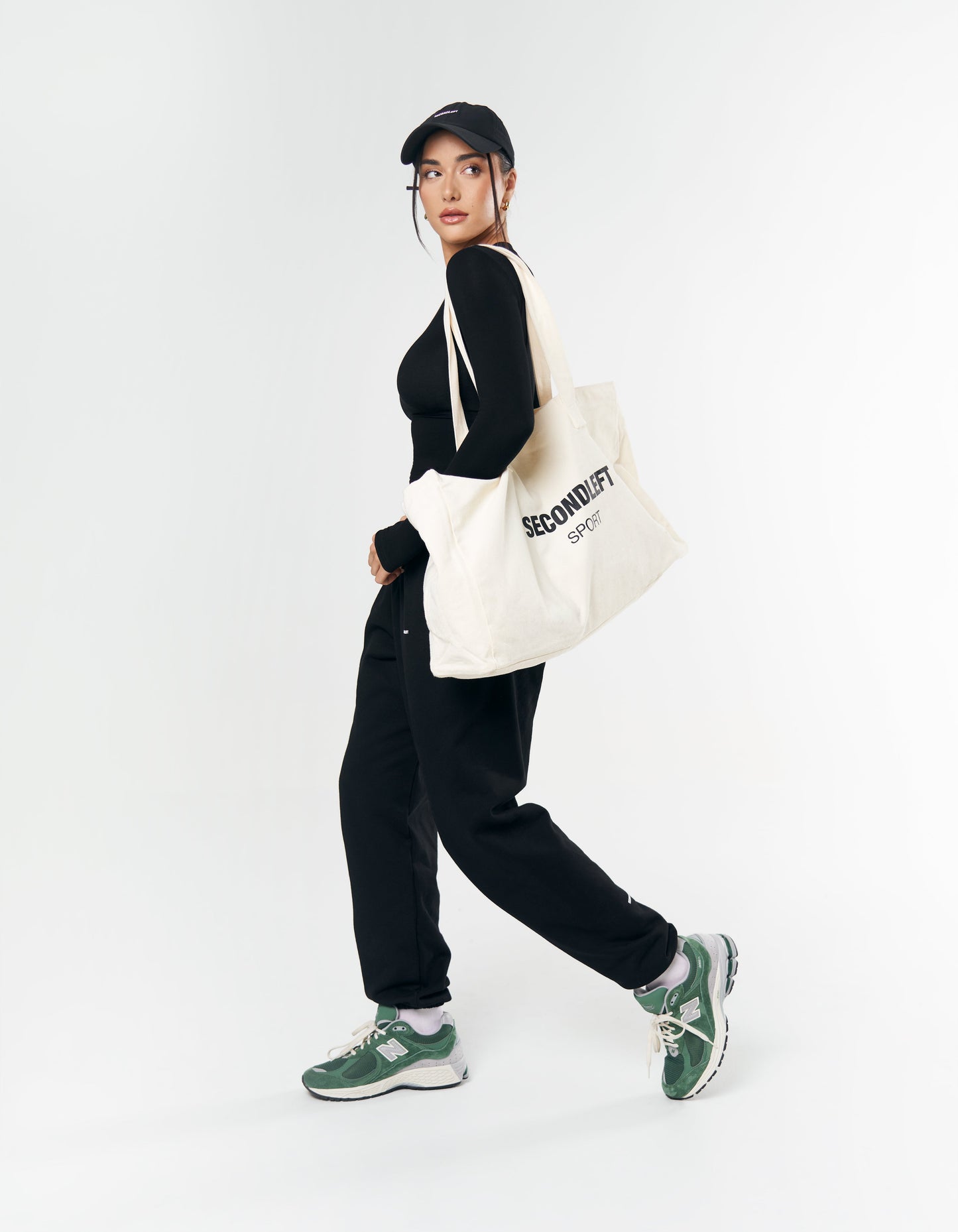 Essential Jogger - Black