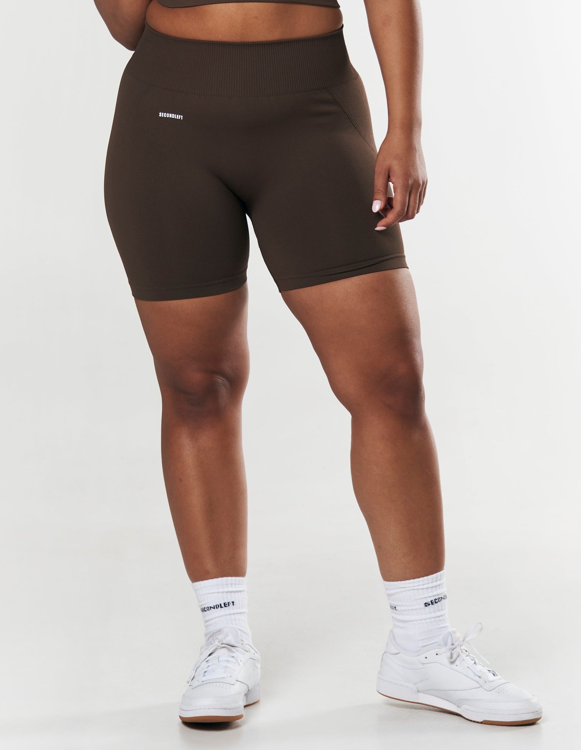 seamless-midi-biker-shorts-espresso